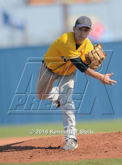 Thumbnail 2 in Thibodaux vs. South Terrebonne (VC Tournament) photogallery.