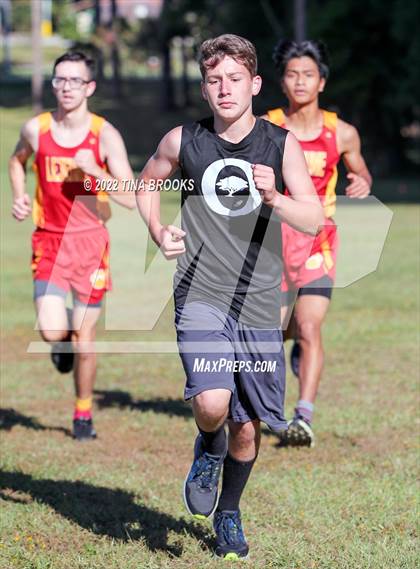 Thumbnail 2 in Onslow County Cross Country Meet photogallery.