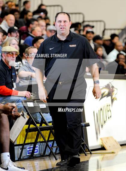Thumbnail 3 in San Joaquin Memorial vs. Salesian College Preparatory (Crush in the Valley) photogallery.