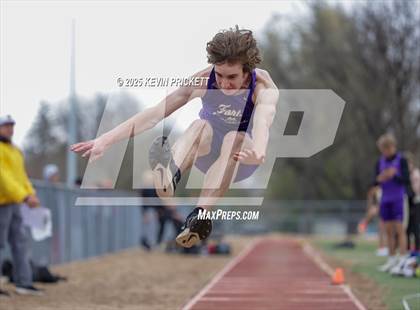 Thumbnail 3 in Longmont Invite Track and Field 2025 (Field) photogallery.