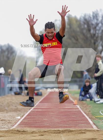 Thumbnail 3 in Longmont Invite Track and Field 2025 (Field) photogallery.