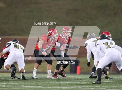 Thumbnail 2 in Hayti vs. Lincoln (MSHSAA Class 1 Show-Me Bowl) photogallery.