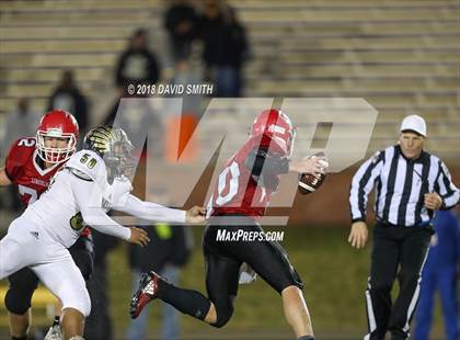 Thumbnail 1 in Hayti vs. Lincoln (MSHSAA Class 1 Show-Me Bowl) photogallery.