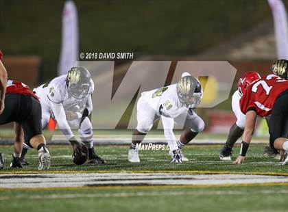 Thumbnail 3 in Hayti vs. Lincoln (MSHSAA Class 1 Show-Me Bowl) photogallery.
