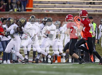 Thumbnail 2 in Hayti vs. Lincoln (MSHSAA Class 1 Show-Me Bowl) photogallery.