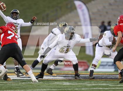 Thumbnail 3 in Hayti vs. Lincoln (MSHSAA Class 1 Show-Me Bowl) photogallery.