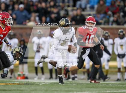 Thumbnail 1 in Hayti vs. Lincoln (MSHSAA Class 1 Show-Me Bowl) photogallery.