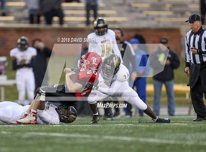 Thumbnail 2 in Hayti vs. Lincoln (MSHSAA Class 1 Show-Me Bowl) photogallery.