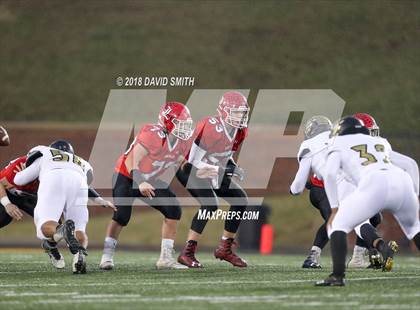 Thumbnail 1 in Hayti vs. Lincoln (MSHSAA Class 1 Show-Me Bowl) photogallery.