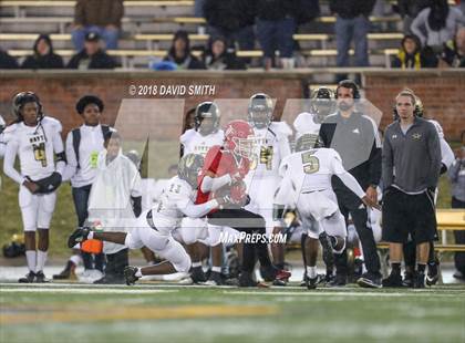 Thumbnail 1 in Hayti vs. Lincoln (MSHSAA Class 1 Show-Me Bowl) photogallery.