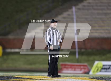 Thumbnail 3 in Hayti vs. Lincoln (MSHSAA Class 1 Show-Me Bowl) photogallery.