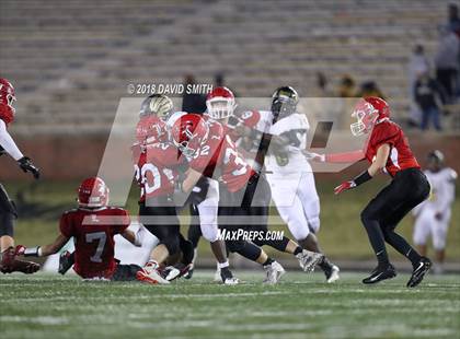 Thumbnail 1 in Hayti vs. Lincoln (MSHSAA Class 1 Show-Me Bowl) photogallery.