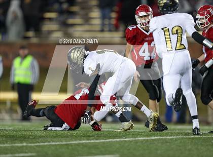 Thumbnail 2 in Hayti vs. Lincoln (MSHSAA Class 1 Show-Me Bowl) photogallery.