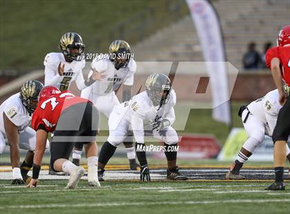 Thumbnail 1 in Hayti vs. Lincoln (MSHSAA Class 1 Show-Me Bowl) photogallery.