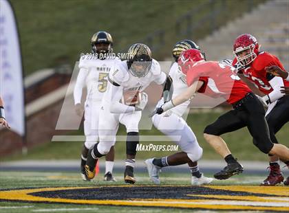 Thumbnail 2 in Hayti vs. Lincoln (MSHSAA Class 1 Show-Me Bowl) photogallery.