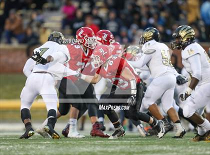 Thumbnail 1 in Hayti vs. Lincoln (MSHSAA Class 1 Show-Me Bowl) photogallery.