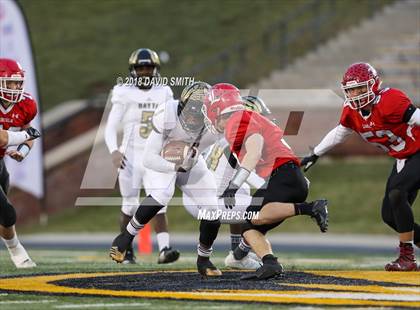 Thumbnail 1 in Hayti vs. Lincoln (MSHSAA Class 1 Show-Me Bowl) photogallery.