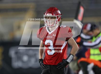 Thumbnail 2 in Hayti vs. Lincoln (MSHSAA Class 1 Show-Me Bowl) photogallery.