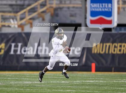 Thumbnail 2 in Hayti vs. Lincoln (MSHSAA Class 1 Show-Me Bowl) photogallery.