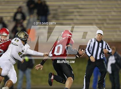 Thumbnail 2 in Hayti vs. Lincoln (MSHSAA Class 1 Show-Me Bowl) photogallery.