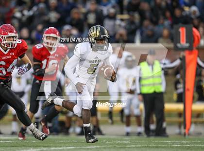 Thumbnail 3 in Hayti vs. Lincoln (MSHSAA Class 1 Show-Me Bowl) photogallery.