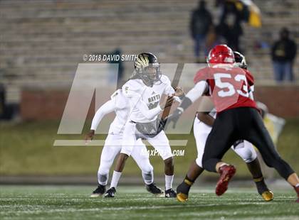 Thumbnail 1 in Hayti vs. Lincoln (MSHSAA Class 1 Show-Me Bowl) photogallery.