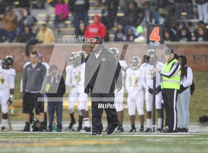Thumbnail 2 in Hayti vs. Lincoln (MSHSAA Class 1 Show-Me Bowl) photogallery.