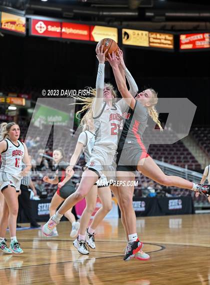 Thumbnail 2 in Boise vs. Owyhee (IHSAA 5A Quarterfinals) photogallery.