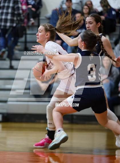 Thumbnail 3 in Muncy vs. Northeast Bradford (PIAA District 4 class 2A Final) photogallery.