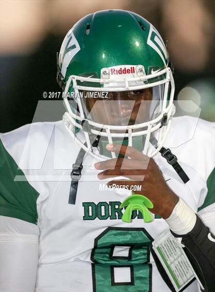Thumbnail 1 in Calabasas High vs Dorsey High photogallery.