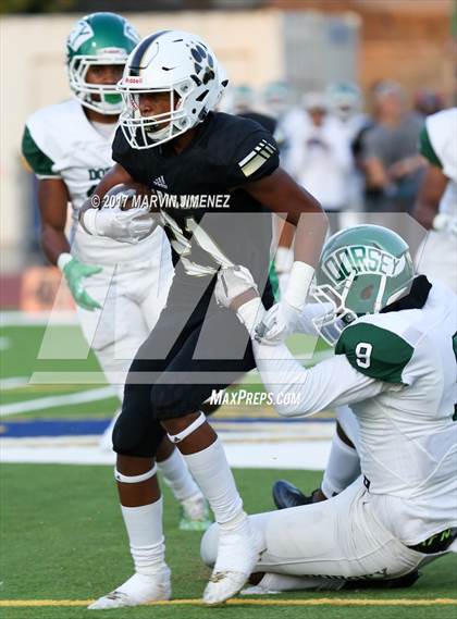 Thumbnail 3 in Calabasas High vs Dorsey High photogallery.