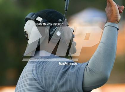 Thumbnail 1 in Calabasas High vs Dorsey High photogallery.
