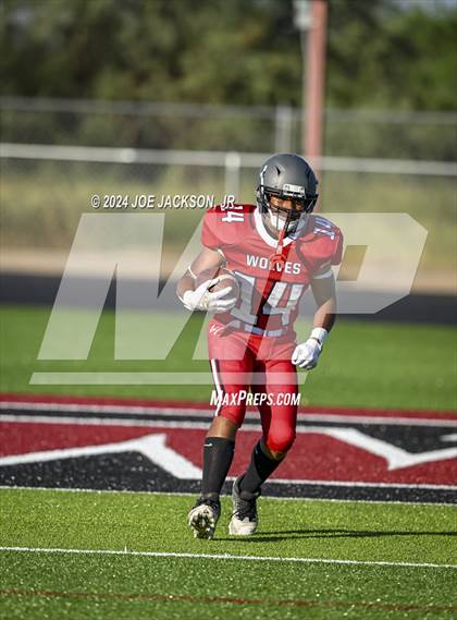 Thumbnail 3 in Walden Grove vs CDO photogallery.