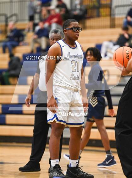 Thumbnail 1 in River Ridge vs. Americus-Sumter (Lemon Street Classic) photogallery.