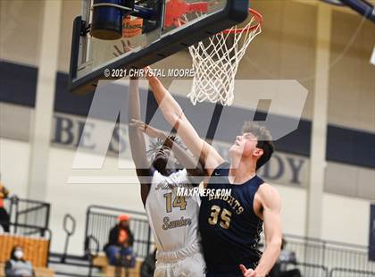 Thumbnail 3 in River Ridge vs. Americus-Sumter (Lemon Street Classic) photogallery.