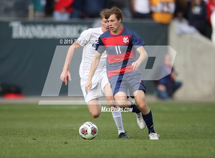 Thumbnail 2 in Roaring Fork vs. Kent Denver (CHSAA 3A Final) photogallery.