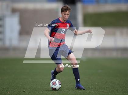 Thumbnail 1 in Roaring Fork vs. Kent Denver (CHSAA 3A Final) photogallery.