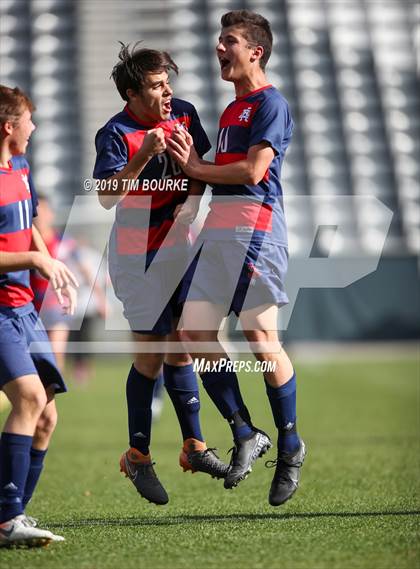 Thumbnail 2 in Roaring Fork vs. Kent Denver (CHSAA 3A Final) photogallery.