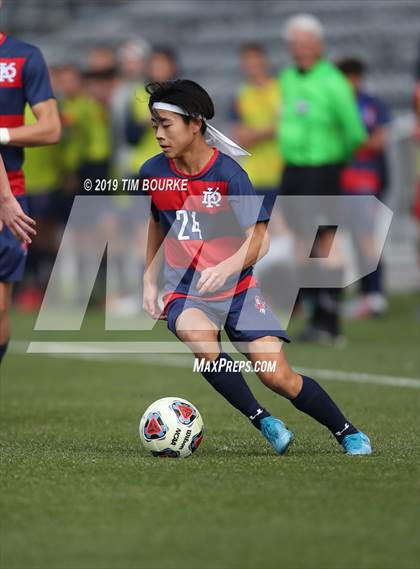 Thumbnail 1 in Roaring Fork vs. Kent Denver (CHSAA 3A Final) photogallery.