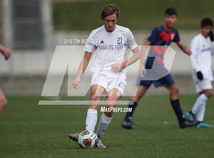 Thumbnail 1 in Roaring Fork vs. Kent Denver (CHSAA 3A Final) photogallery.