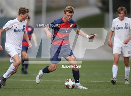 Thumbnail 1 in Roaring Fork vs. Kent Denver (CHSAA 3A Final) photogallery.