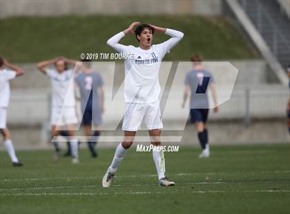 Thumbnail 2 in Roaring Fork vs. Kent Denver (CHSAA 3A Final) photogallery.