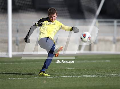 Thumbnail 2 in Roaring Fork vs. Kent Denver (CHSAA 3A Final) photogallery.