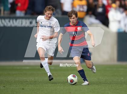 Thumbnail 1 in Roaring Fork vs. Kent Denver (CHSAA 3A Final) photogallery.