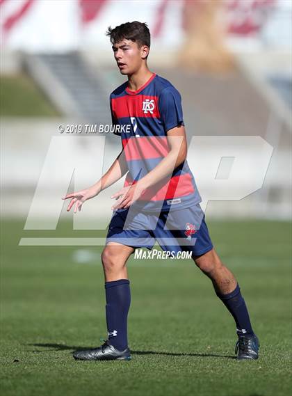 Thumbnail 2 in Roaring Fork vs. Kent Denver (CHSAA 3A Final) photogallery.