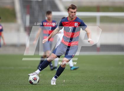 Thumbnail 3 in Roaring Fork vs. Kent Denver (CHSAA 3A Final) photogallery.