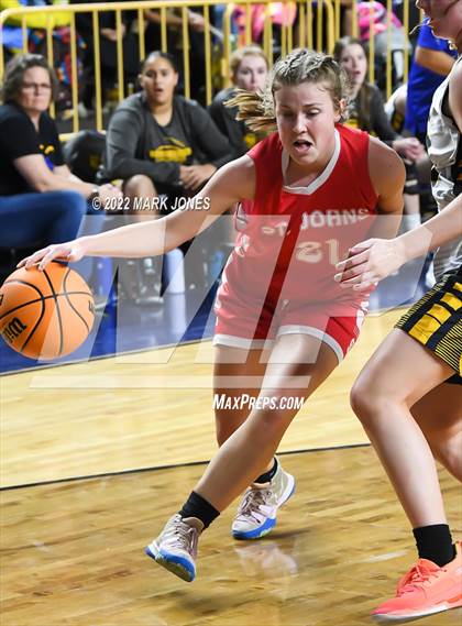Thumbnail 2 in Pima vs. St. Johns (AIA 2A Semifinal) photogallery.