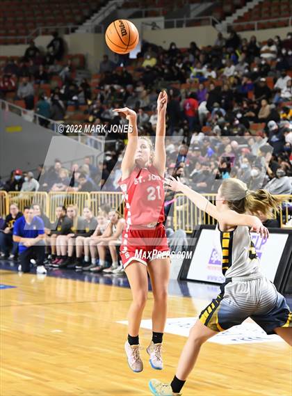 Thumbnail 2 in Pima vs. St. Johns (AIA 2A Semifinal) photogallery.