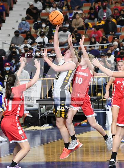 Thumbnail 2 in Pima vs. St. Johns (AIA 2A Semifinal) photogallery.