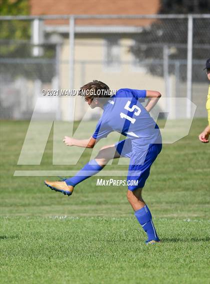 Thumbnail 2 in Limestone vs. Illinois Valley Central photogallery.